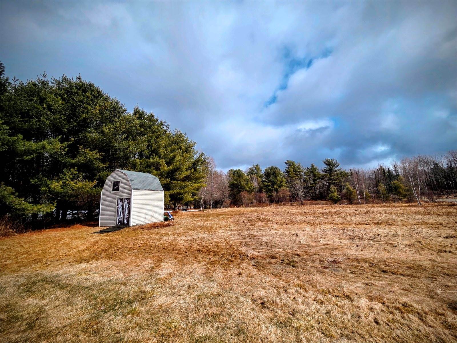 8 Veros Way, Winterport, ME 04496
