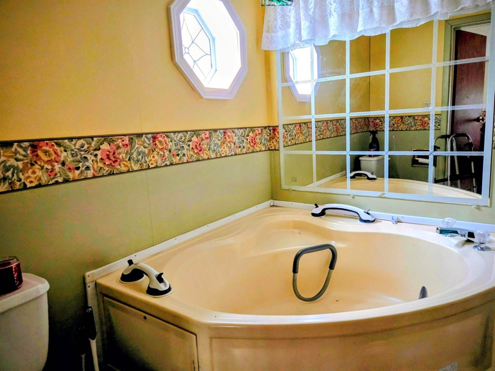 8 Veros Way, Winterport, ME 04496
