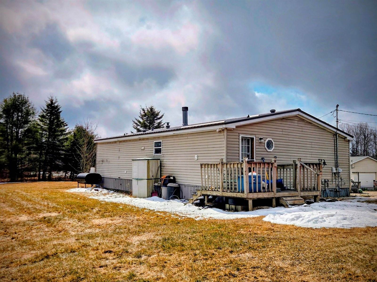 8 Veros Way, Winterport, ME 04496