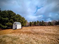 8 Veros Way, Winterport, ME 04496