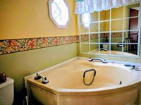 8 Veros Way, Winterport, ME 04496