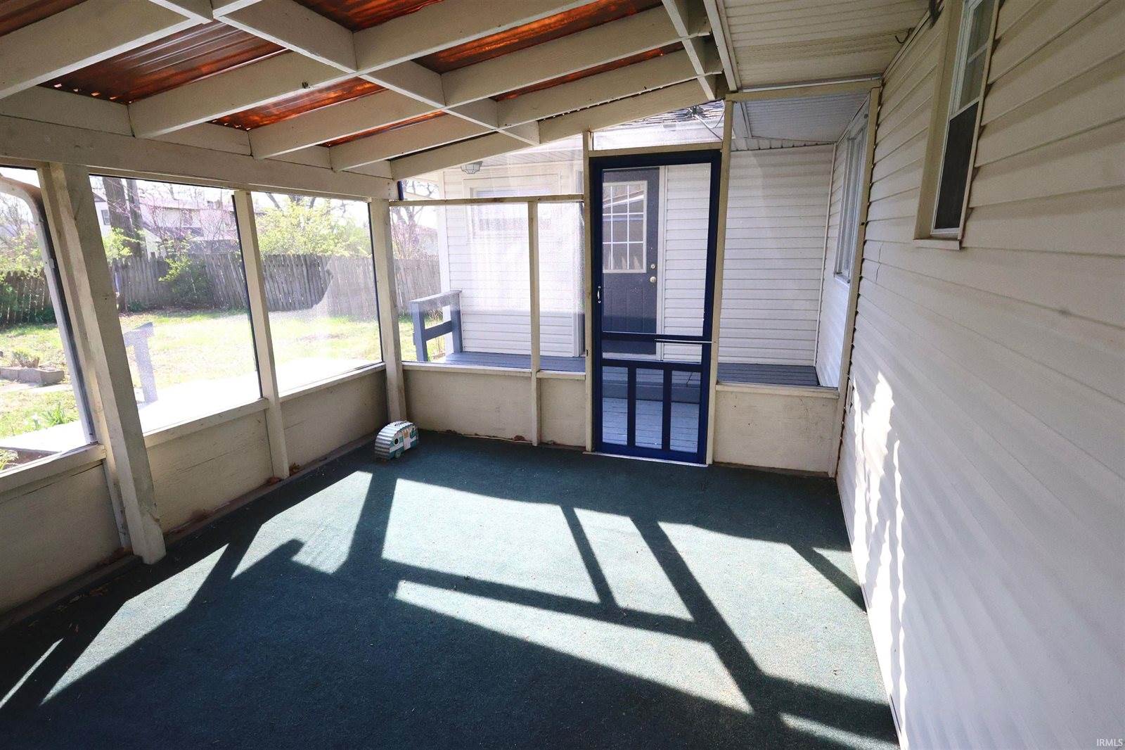 2525 W Lawson Road, Marion, IN 46952