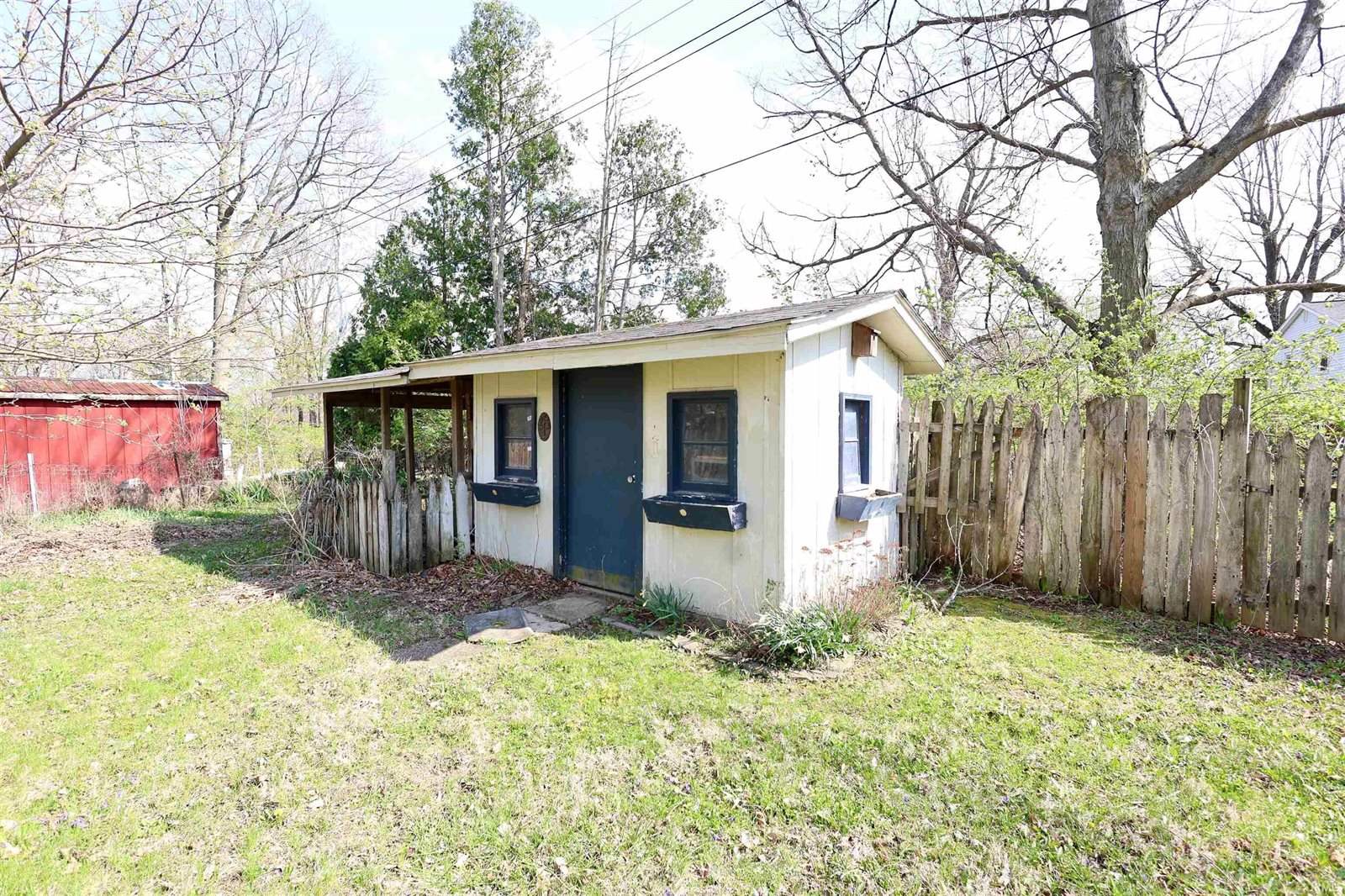 2525 W Lawson Road, Marion, IN 46952