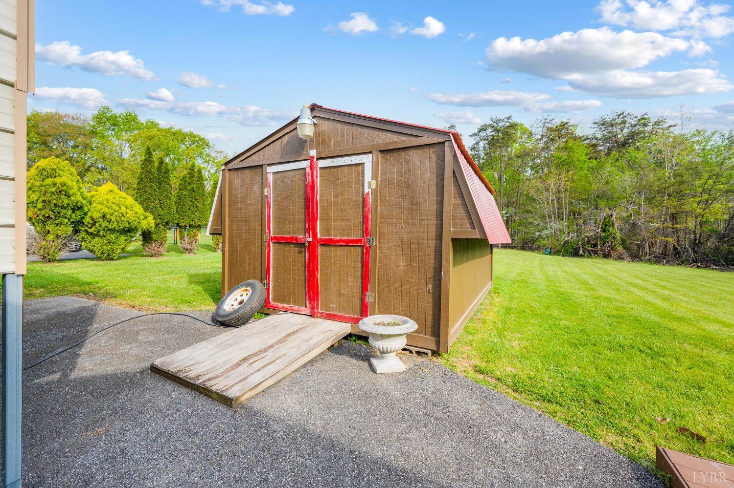 744 Russell Woods Drive, Lynchburg, VA 24502