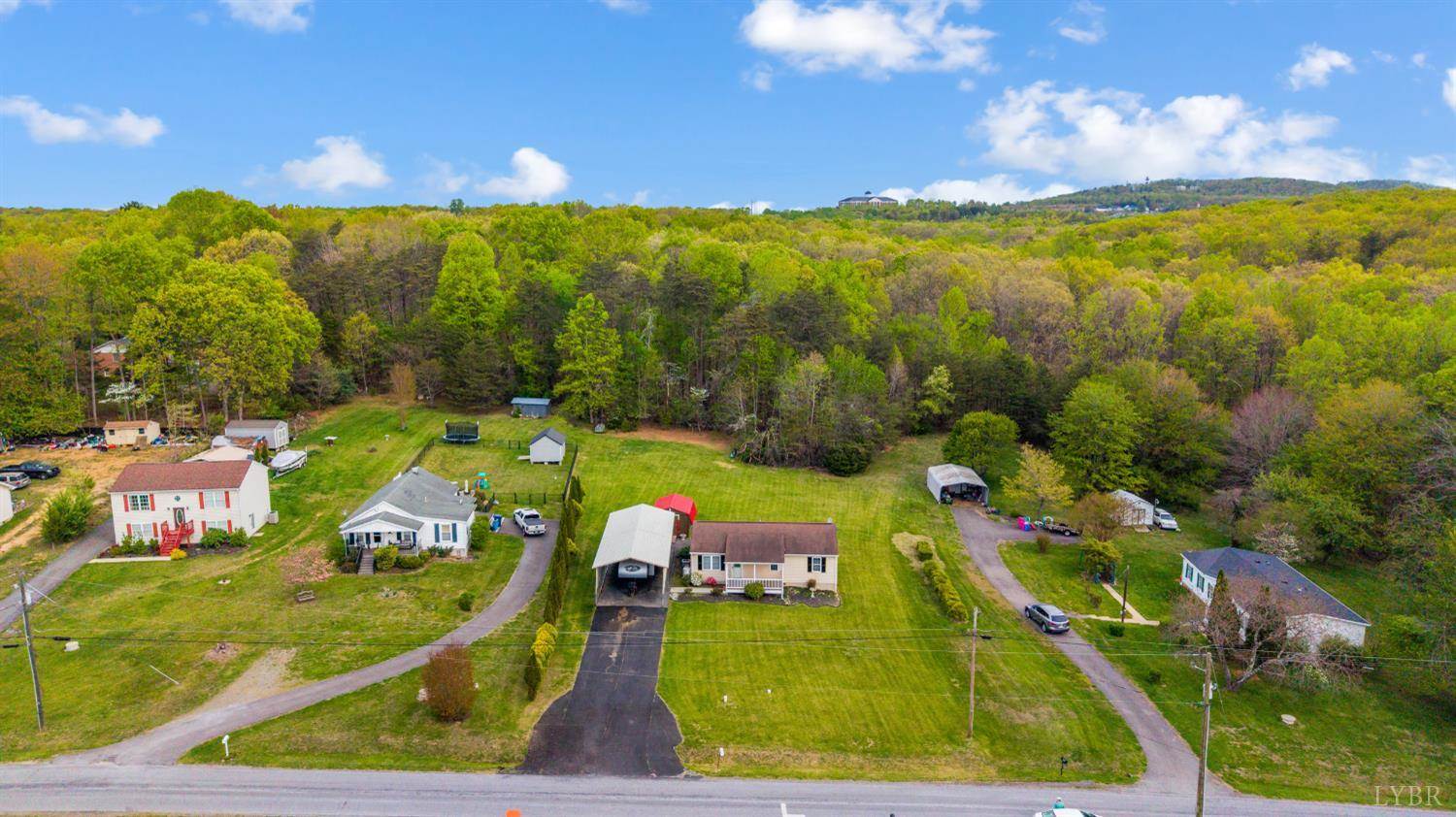 744 Russell Woods Drive, Lynchburg, VA 24502