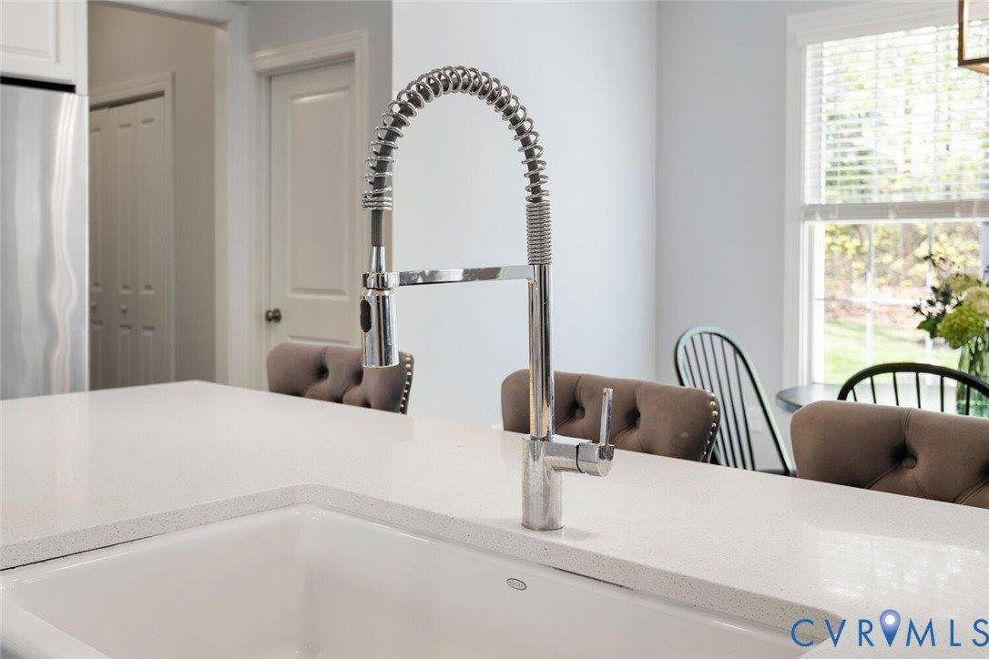 1318 Miners Trail Road, Midlothian, VA 23114