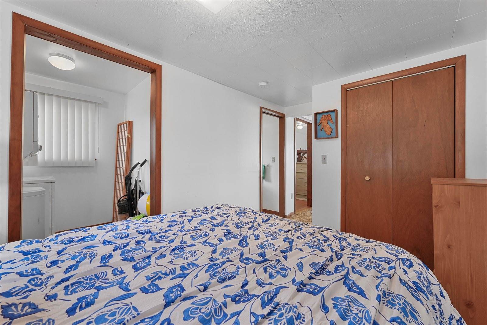 119 Wilson Avenue, Houghton Lake, MI 48629