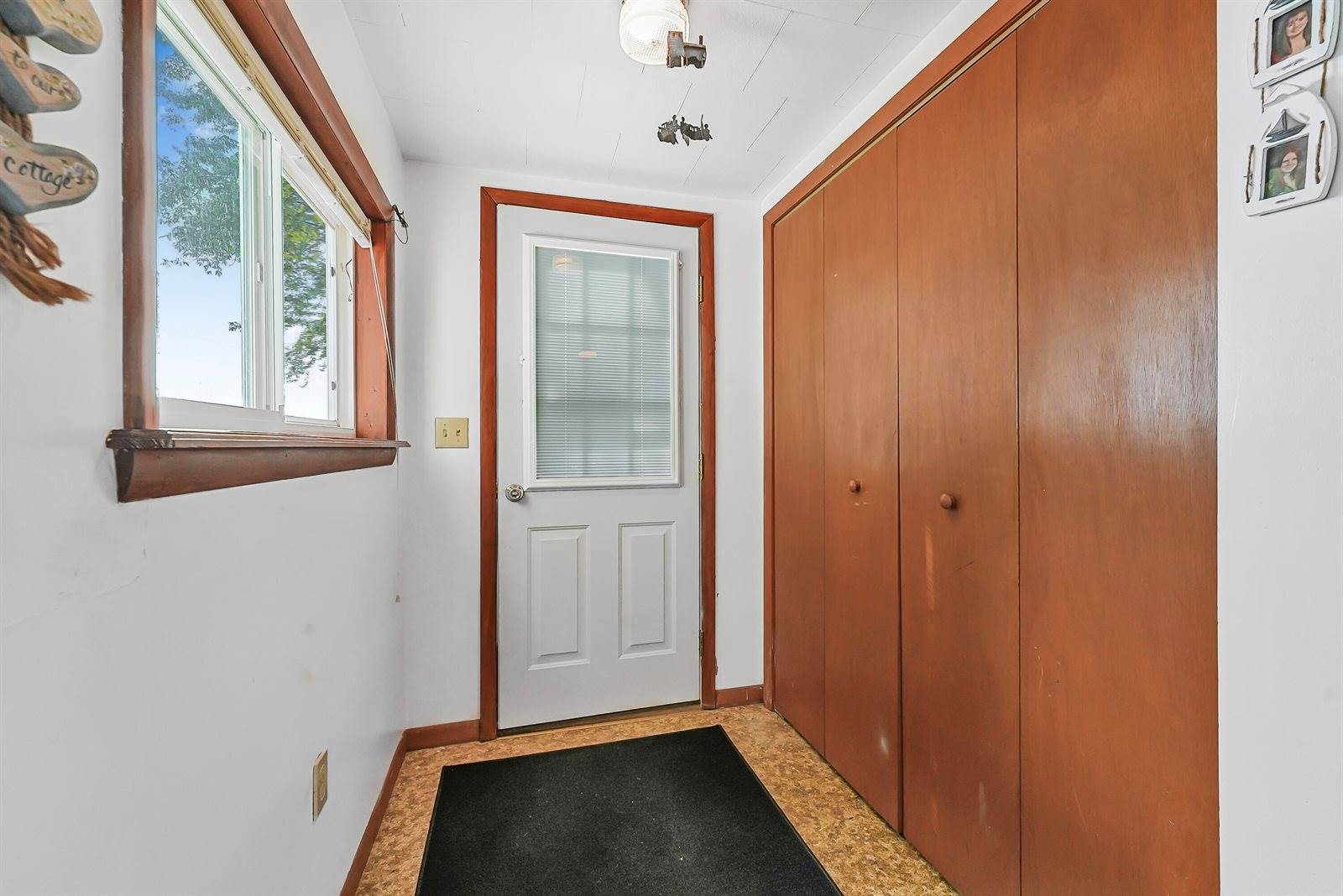 119 Wilson Avenue, Houghton Lake, MI 48629