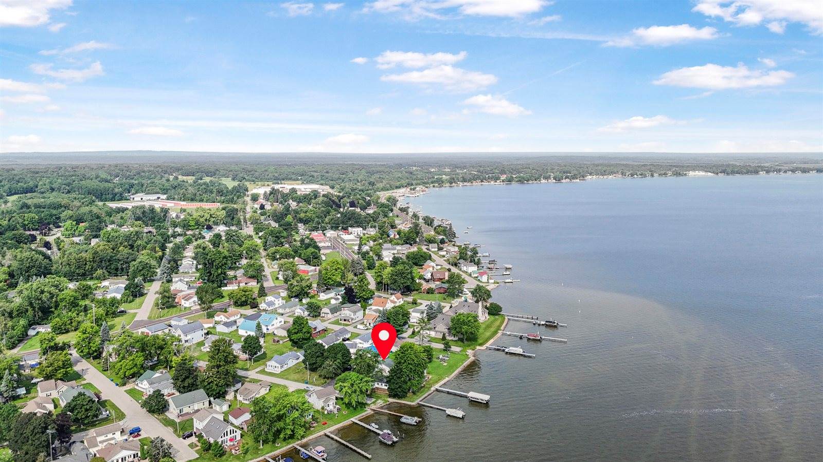 119 Wilson Avenue, Houghton Lake, MI 48629