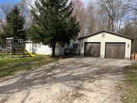 119 Forest Park Court, Prudenville, MI 48651
