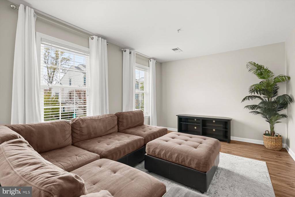 11214 Wortham Crest Circle, Manassas, VA 20109