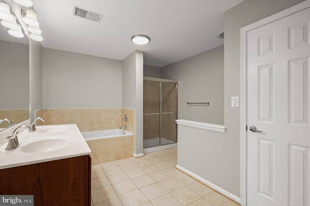 11214 Wortham Crest Circle, Manassas, VA 20109