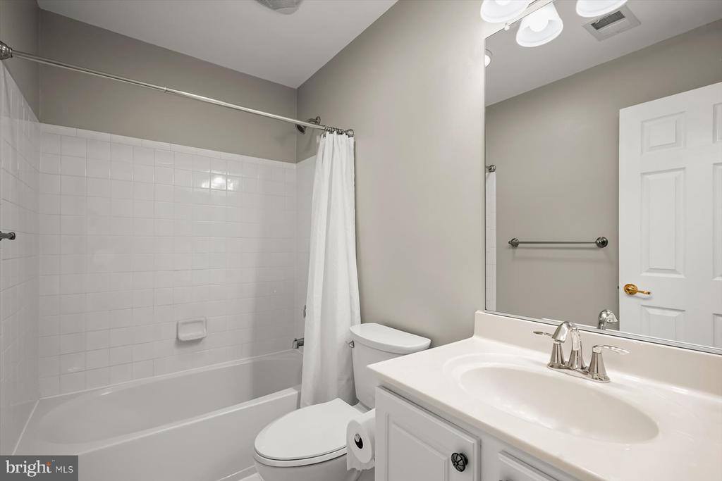 11214 Wortham Crest Circle, Manassas, VA 20109