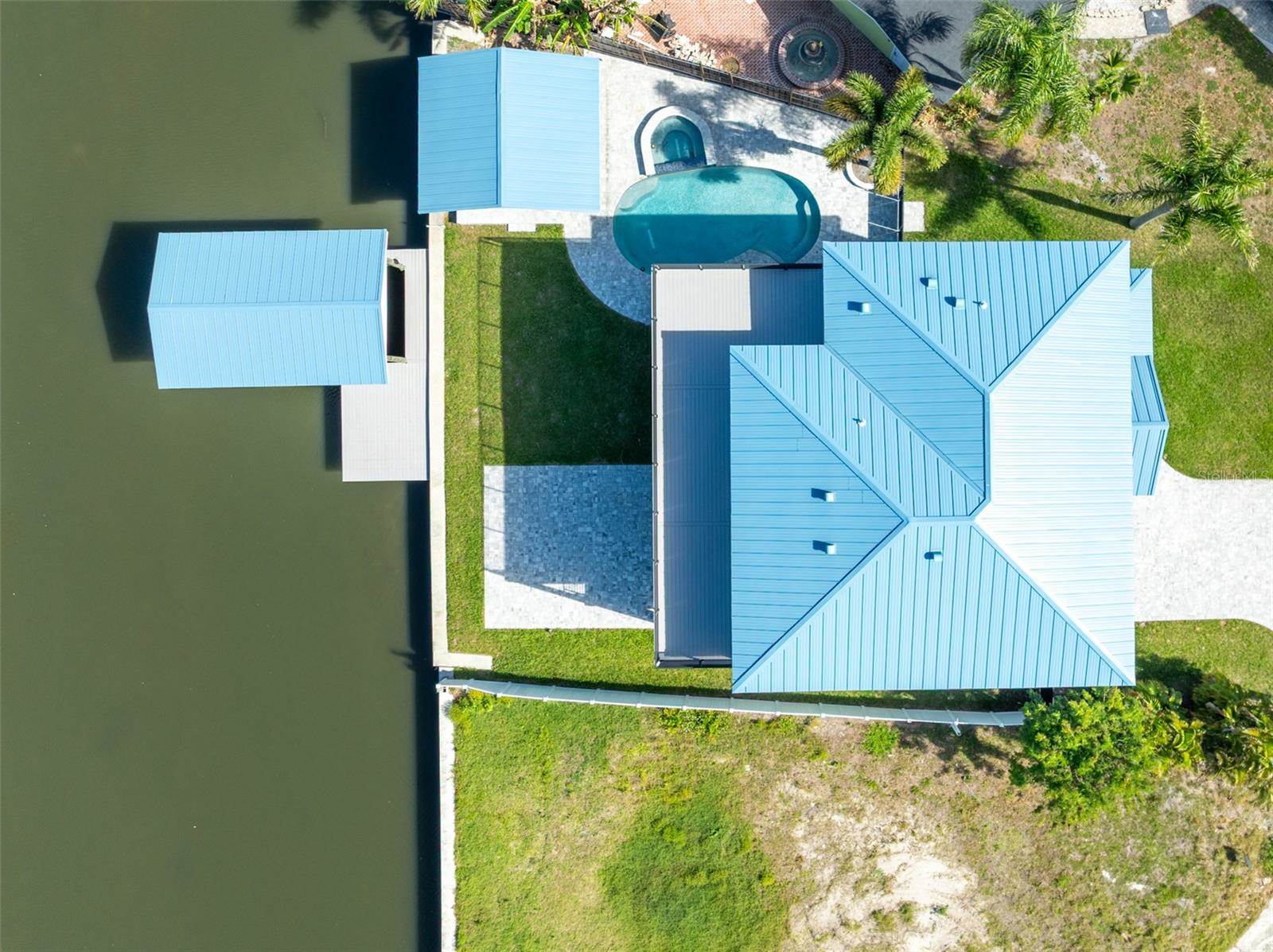 8717 Driftwood Drive, Tampa, FL 33615