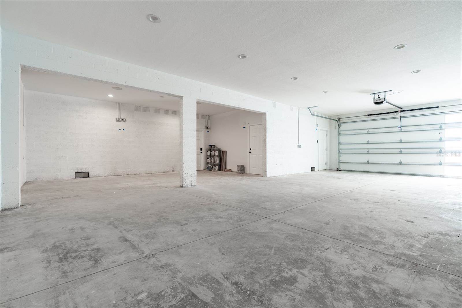 8717 Driftwood Drive, Tampa, FL 33615