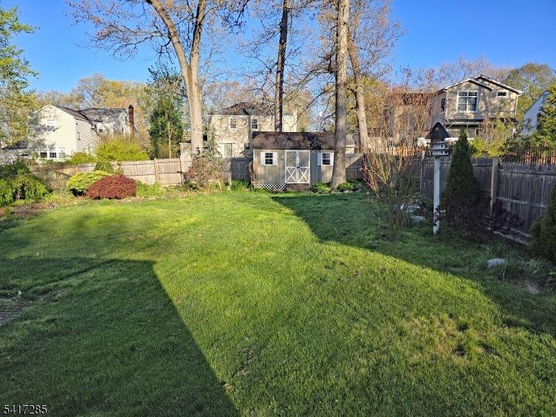 73 Winchester Rd, Livingston Township, NJ 07039