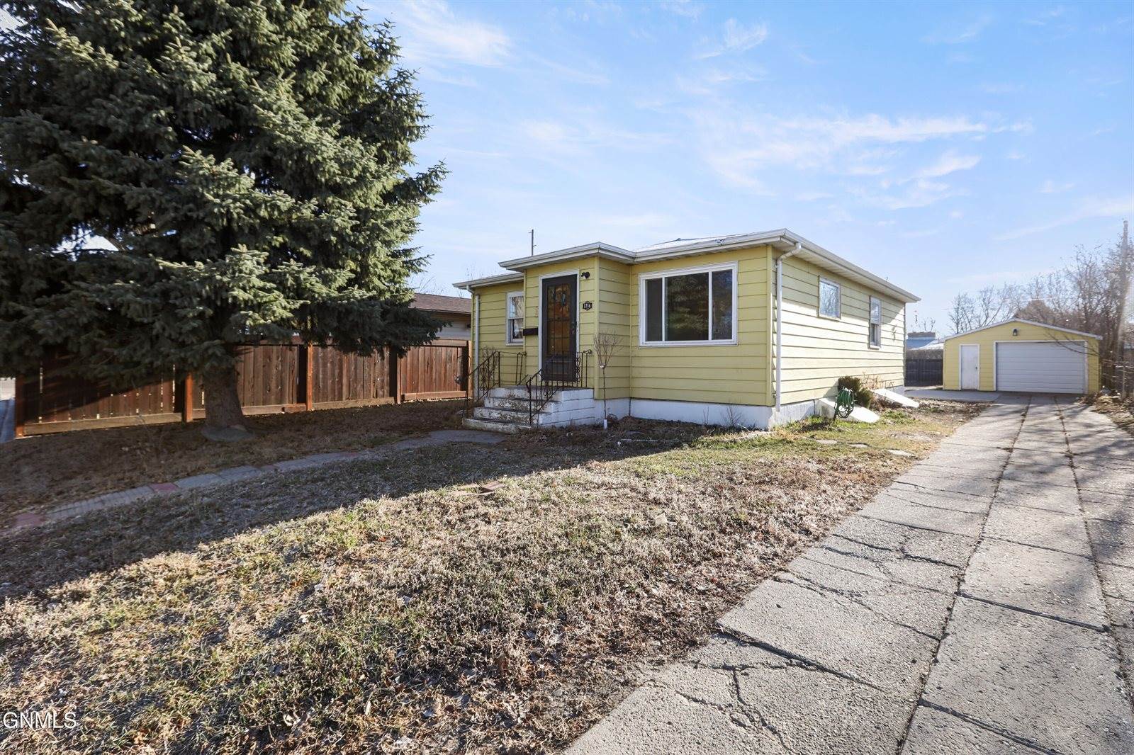 1716 1st Avenue West, Williston, ND 58801