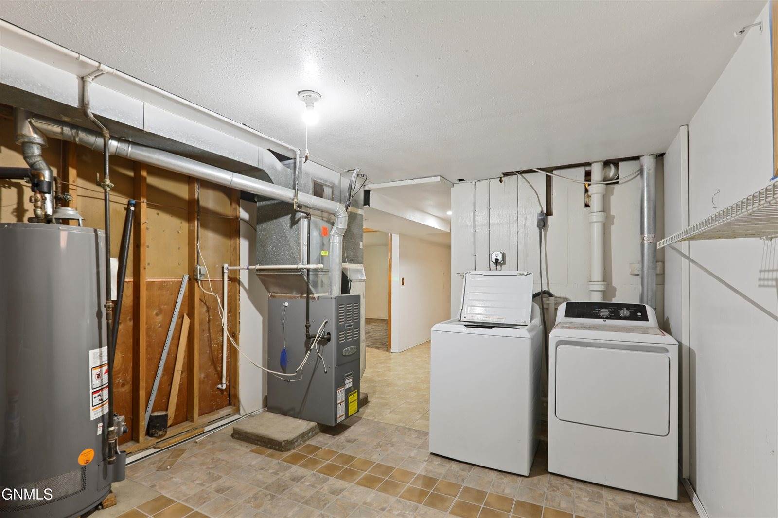 1716 1st Avenue West, Williston, ND 58801