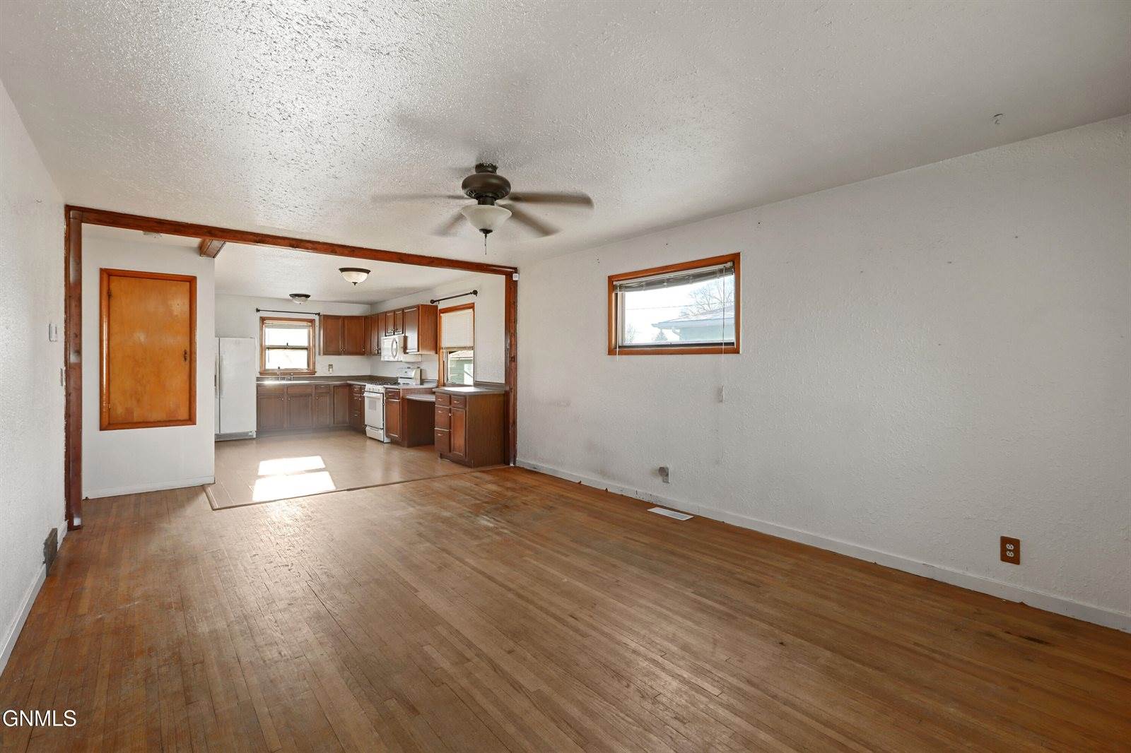 1716 1st Avenue West, Williston, ND 58801