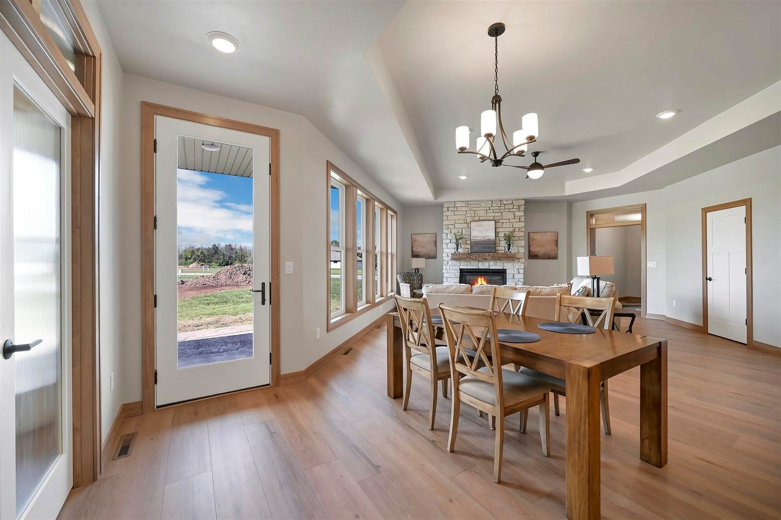 1629 North Honeysuckle Circle, De Pere, WI 54115