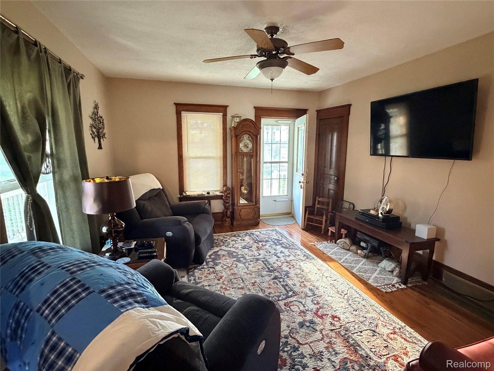 6038 Byron Road, CohoctahTownship_Livingston, MI 48855