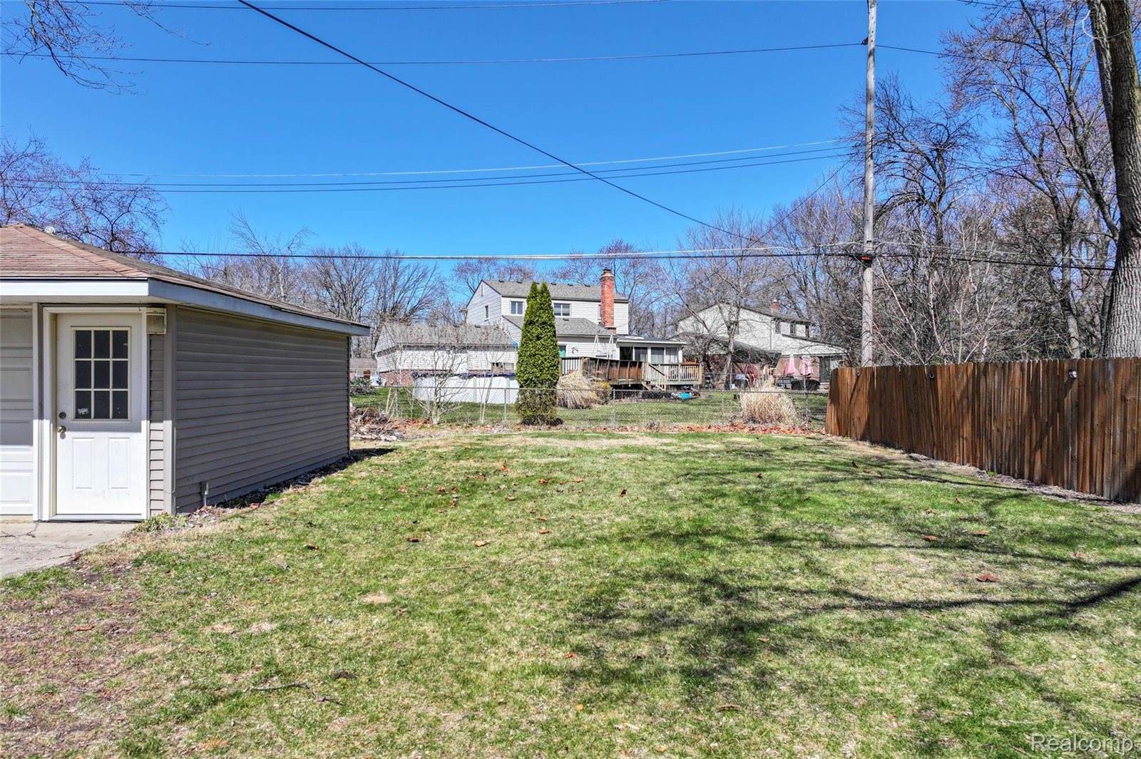 30110 Fink Avenue, FarmingtonHillsCity_Oakland, MI 48336