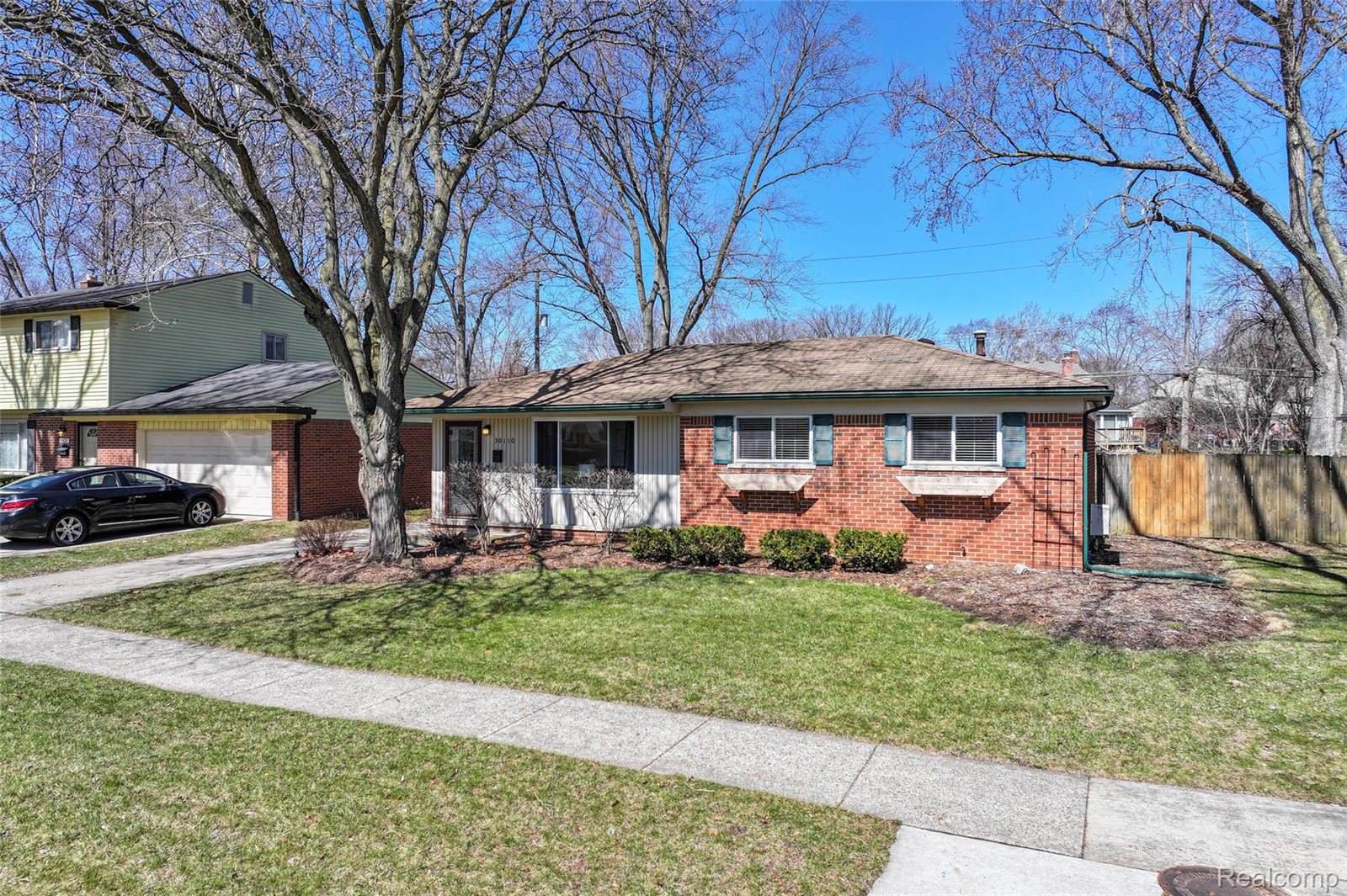 30110 Fink Avenue, FarmingtonHillsCity_Oakland, MI 48336