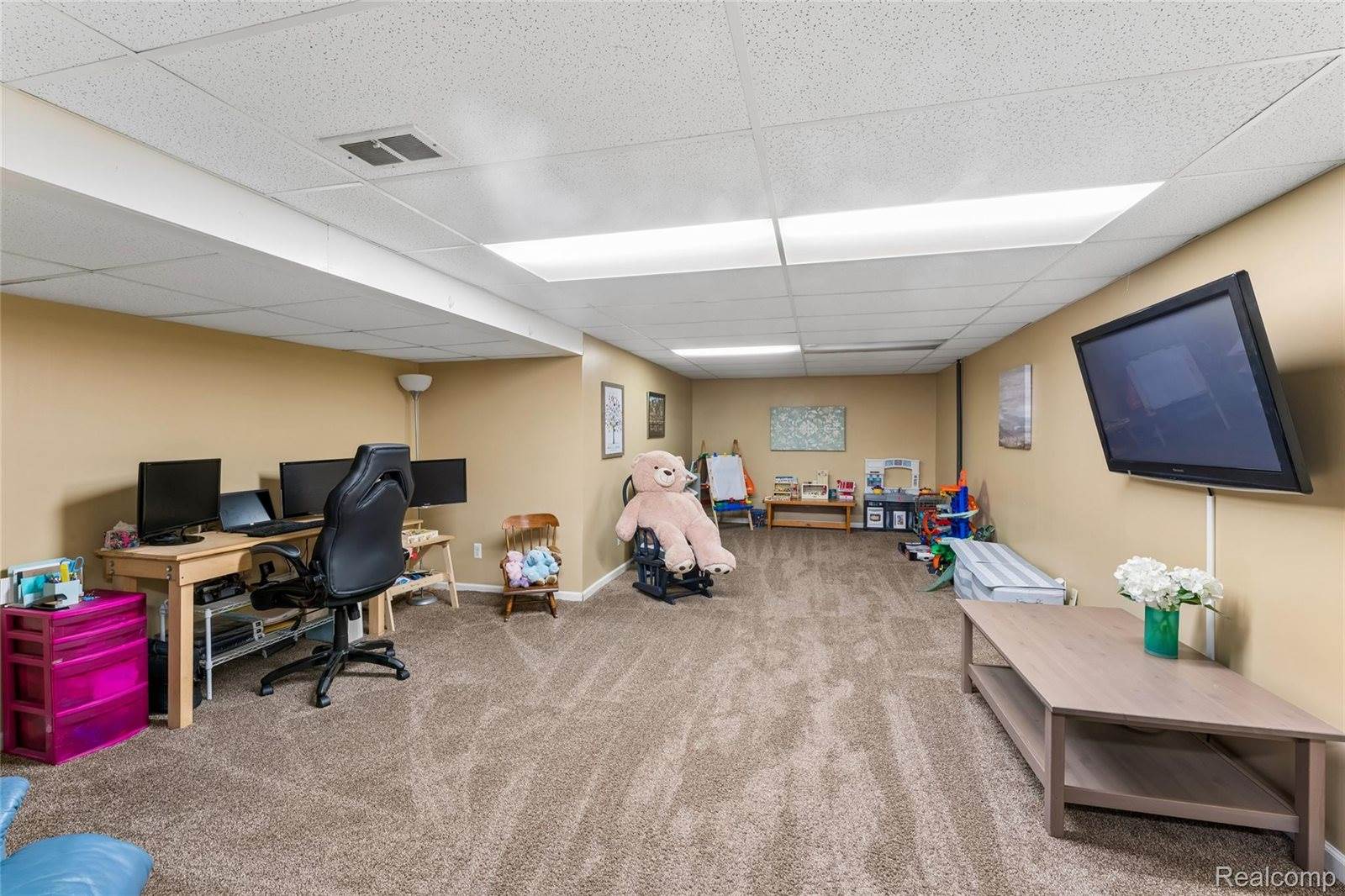 30110 Fink Avenue, FarmingtonHillsCity_Oakland, MI 48336