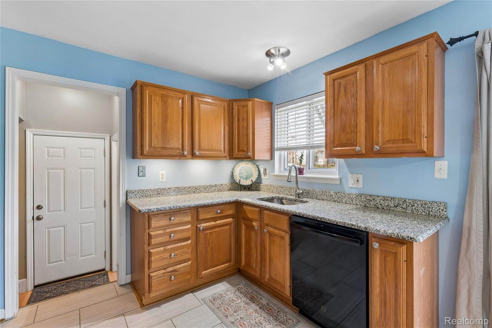 30110 Fink Avenue, FarmingtonHillsCity_Oakland, MI 48336