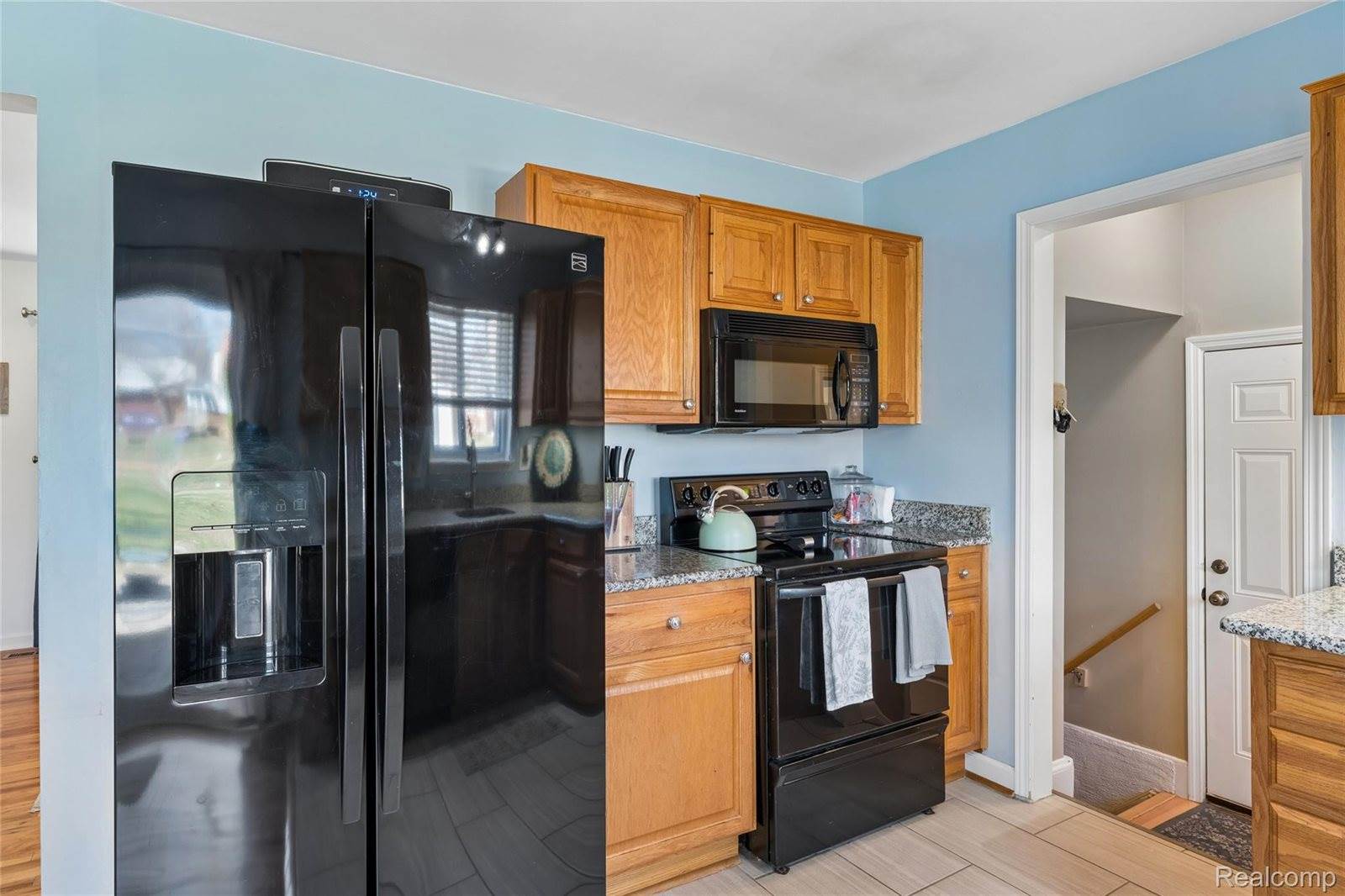 30110 Fink Avenue, FarmingtonHillsCity_Oakland, MI 48336