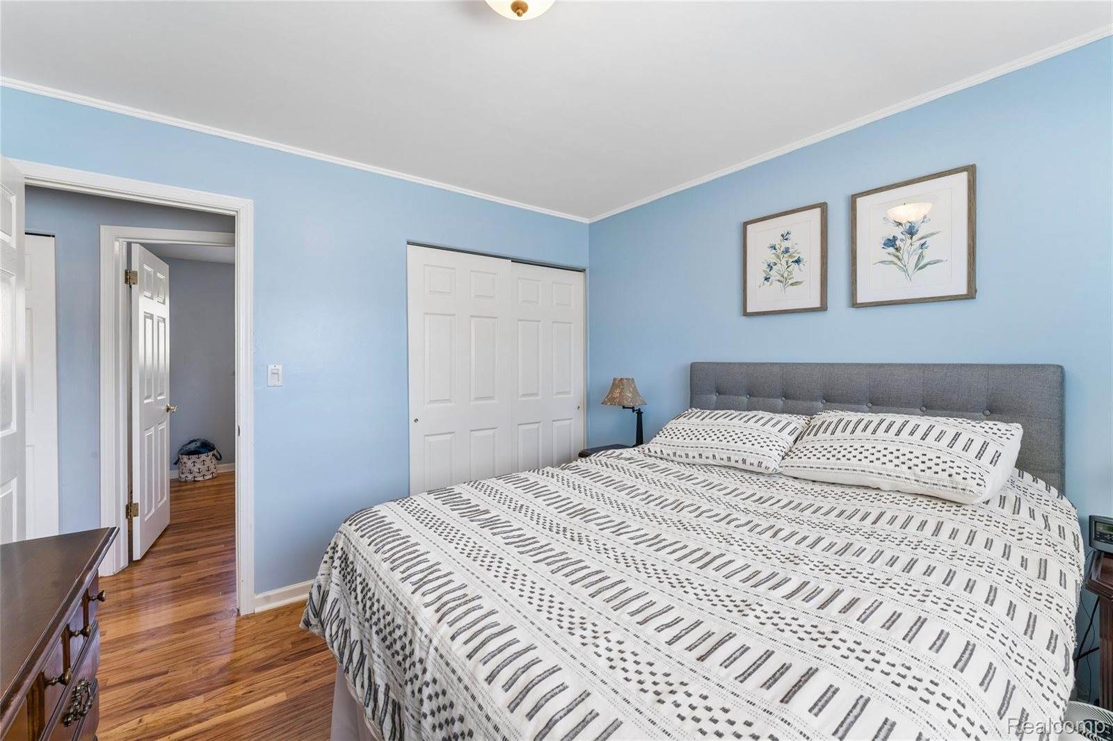 30110 Fink Avenue, FarmingtonHillsCity_Oakland, MI 48336