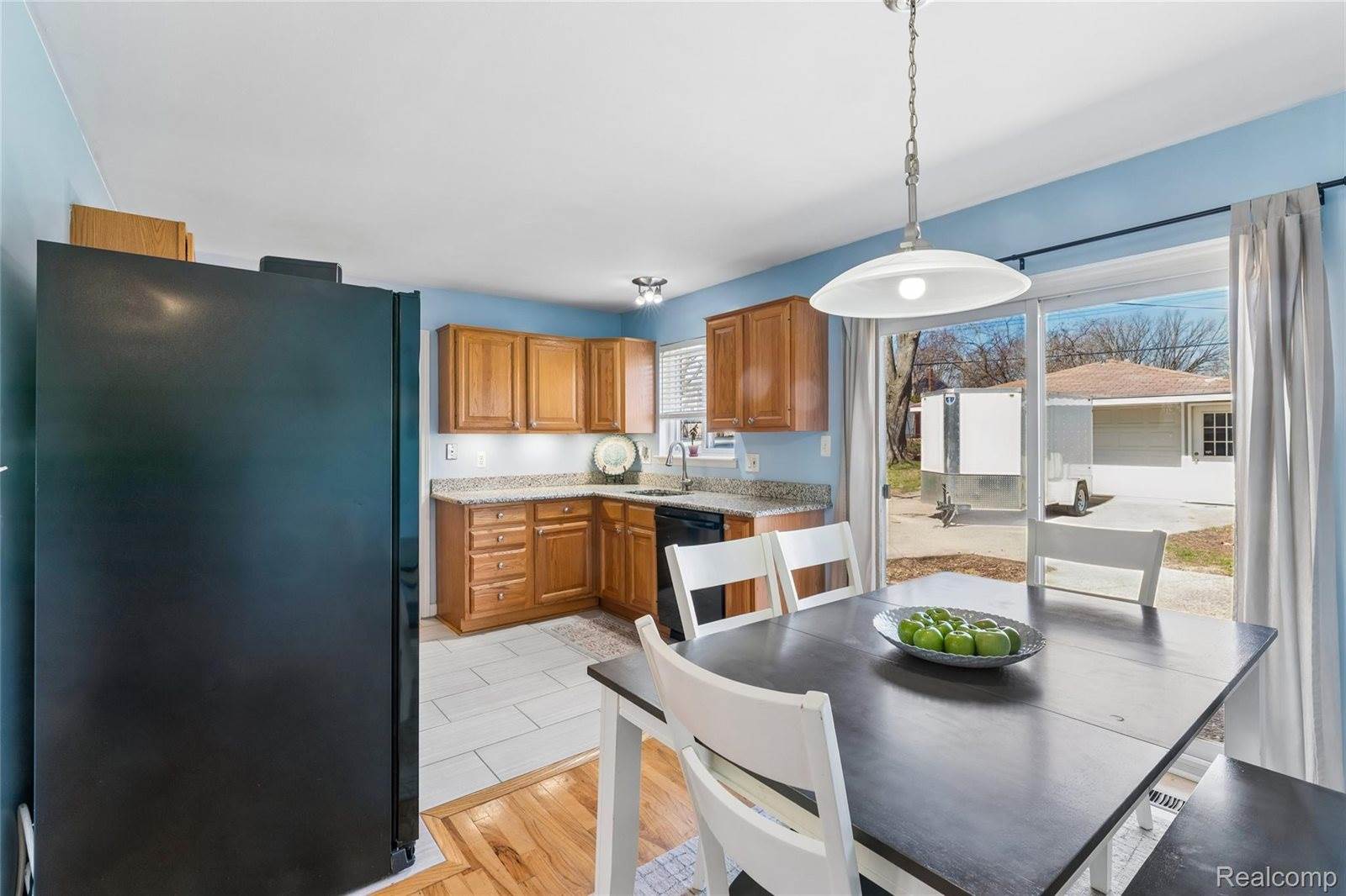 30110 Fink Avenue, FarmingtonHillsCity_Oakland, MI 48336