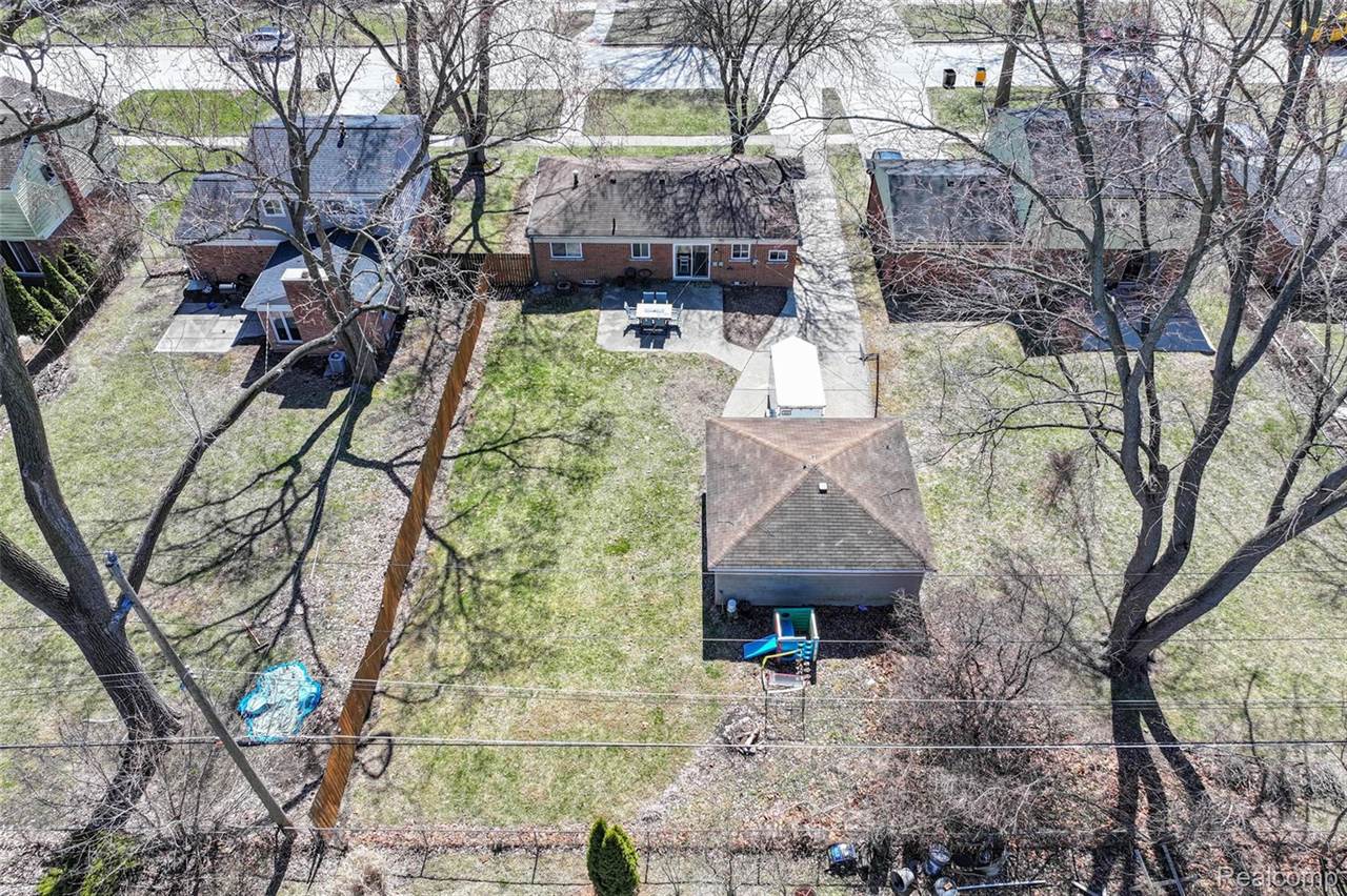 30110 Fink Avenue, FarmingtonHillsCity_Oakland, MI 48336