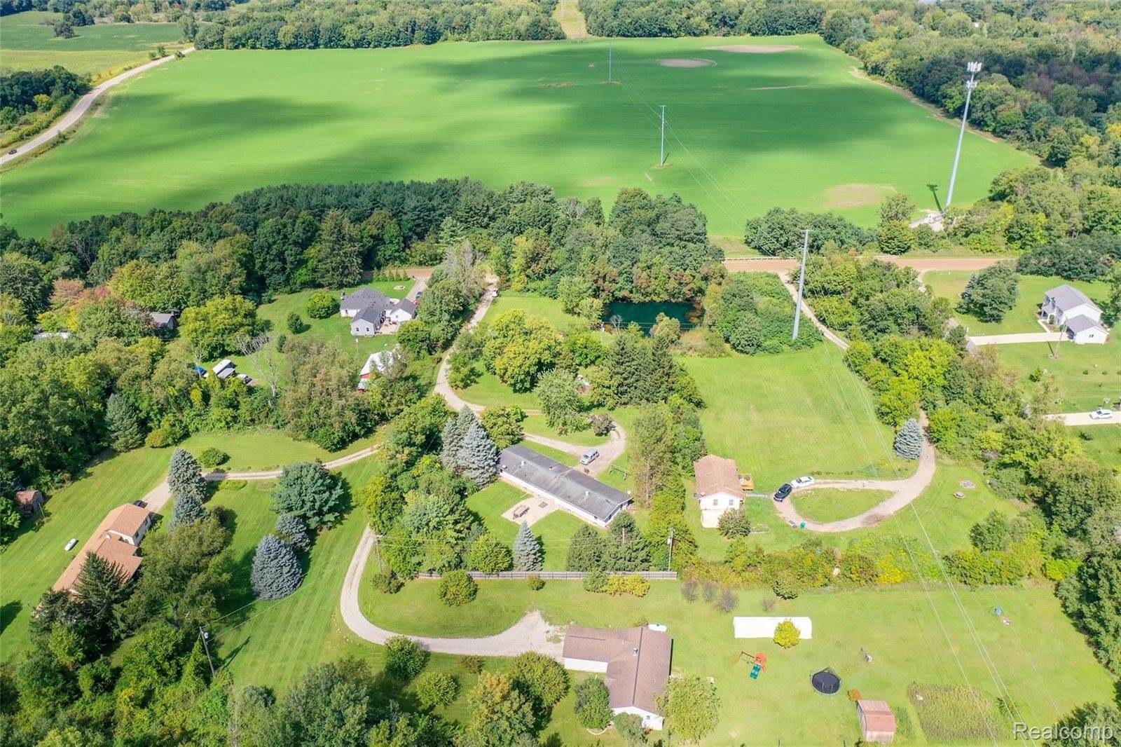 5920 Campbell Corners Drive, OceolaTownship_Livingston, MI 48855