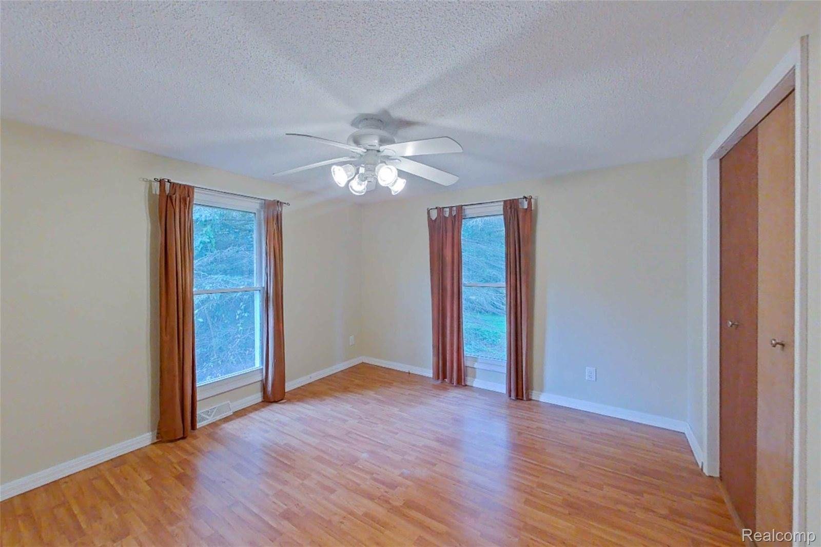 5920 Campbell Corners Drive, OceolaTownship_Livingston, MI 48855