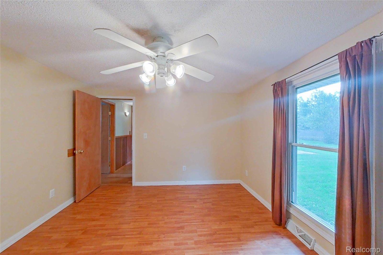 5920 Campbell Corners Drive, OceolaTownship_Livingston, MI 48855