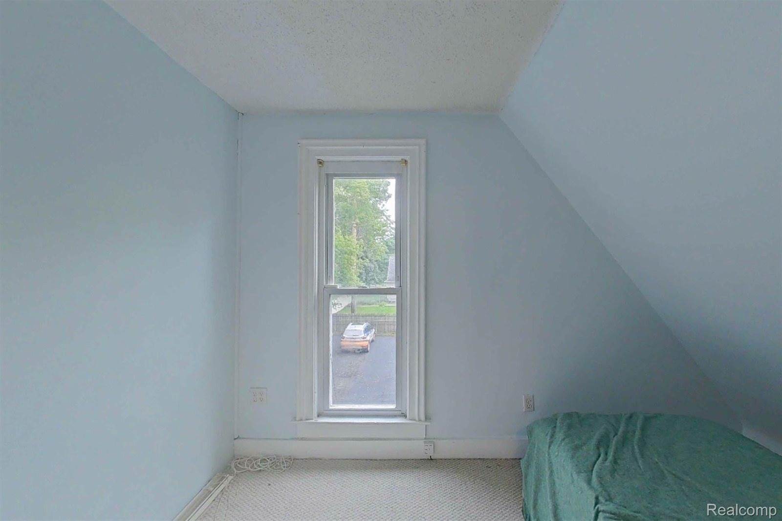 515 East Grand River Avenue, HowellCity_Livingston, MI 48843
