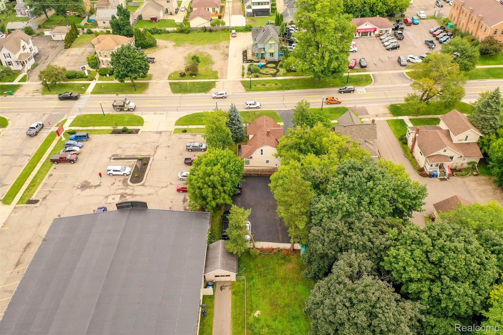 515 East Grand River Avenue, HowellCity_Livingston, MI 48843