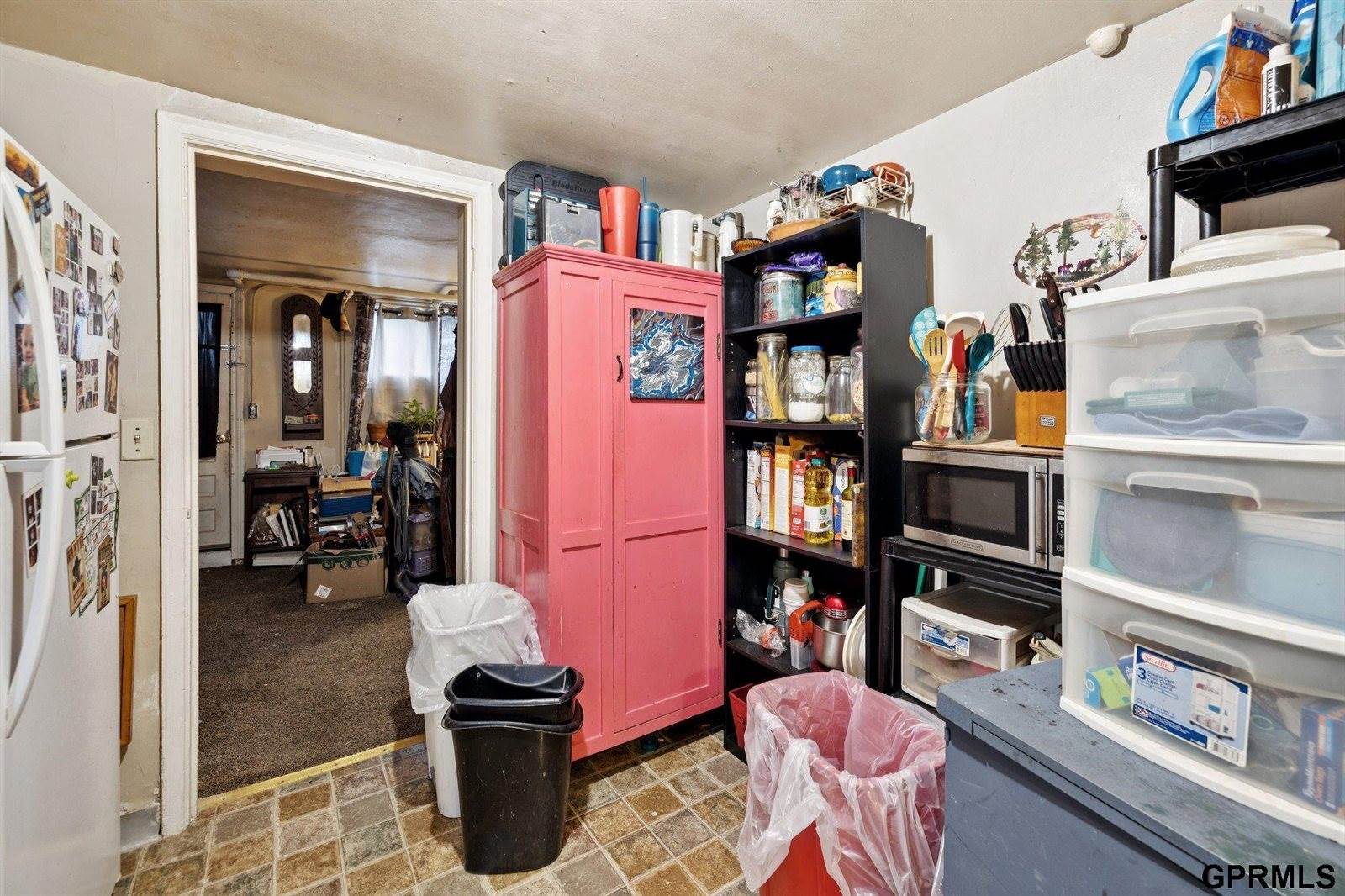 1738 South 32Nd Avenue, Omaha, NE 68105