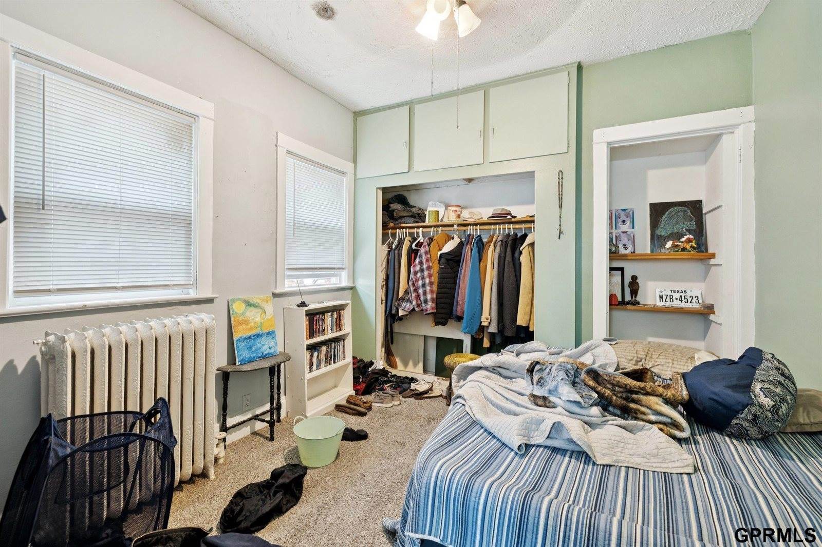 1738 South 32Nd Avenue, Omaha, NE 68105