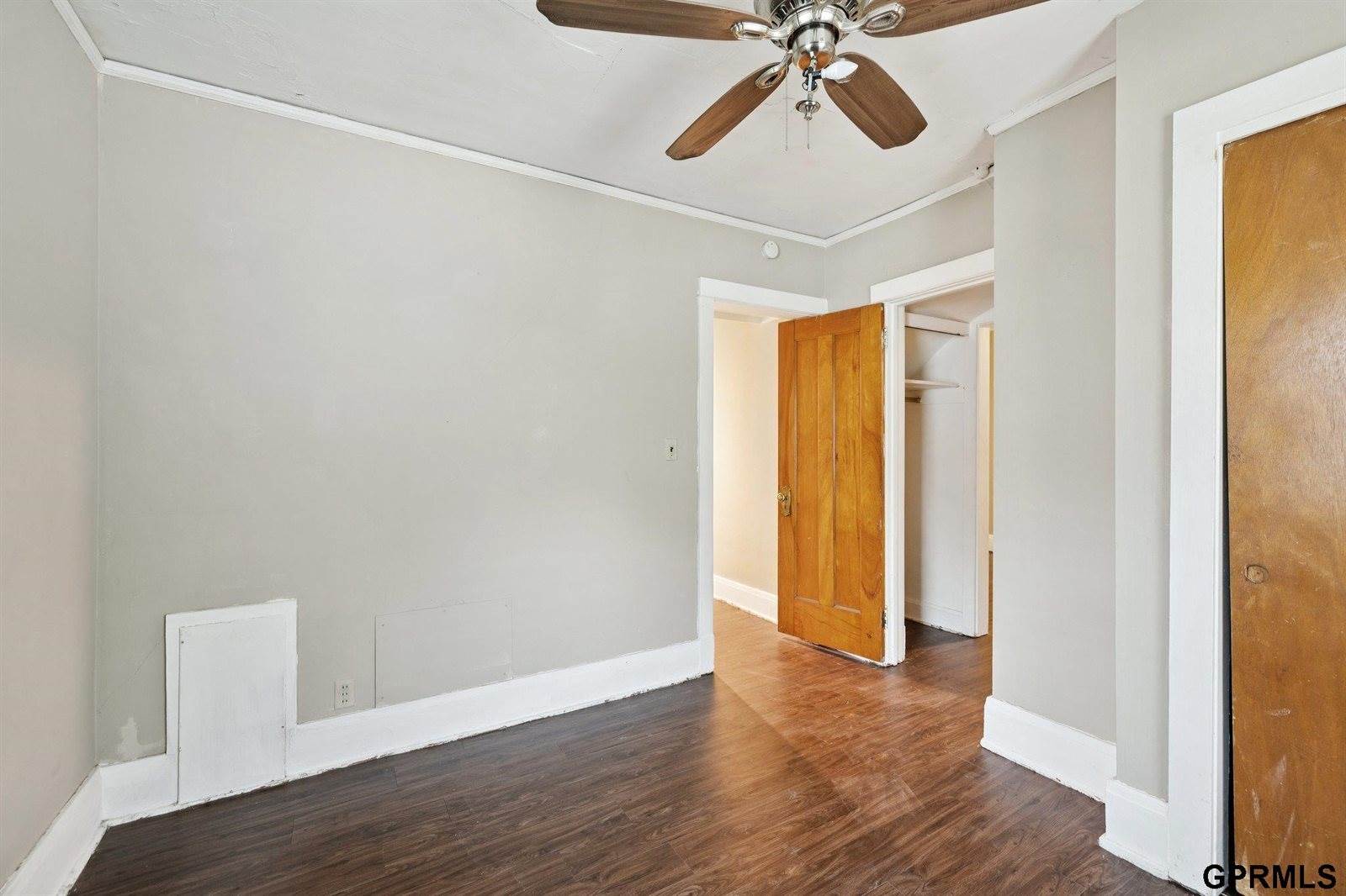 1738 South 32Nd Avenue, Omaha, NE 68105