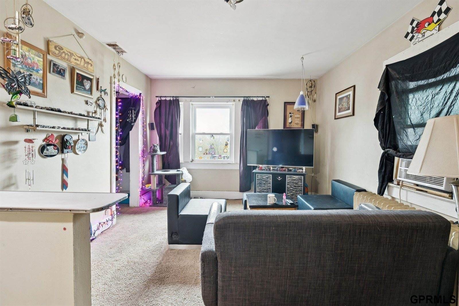 1738 South 32Nd Avenue, Omaha, NE 68105