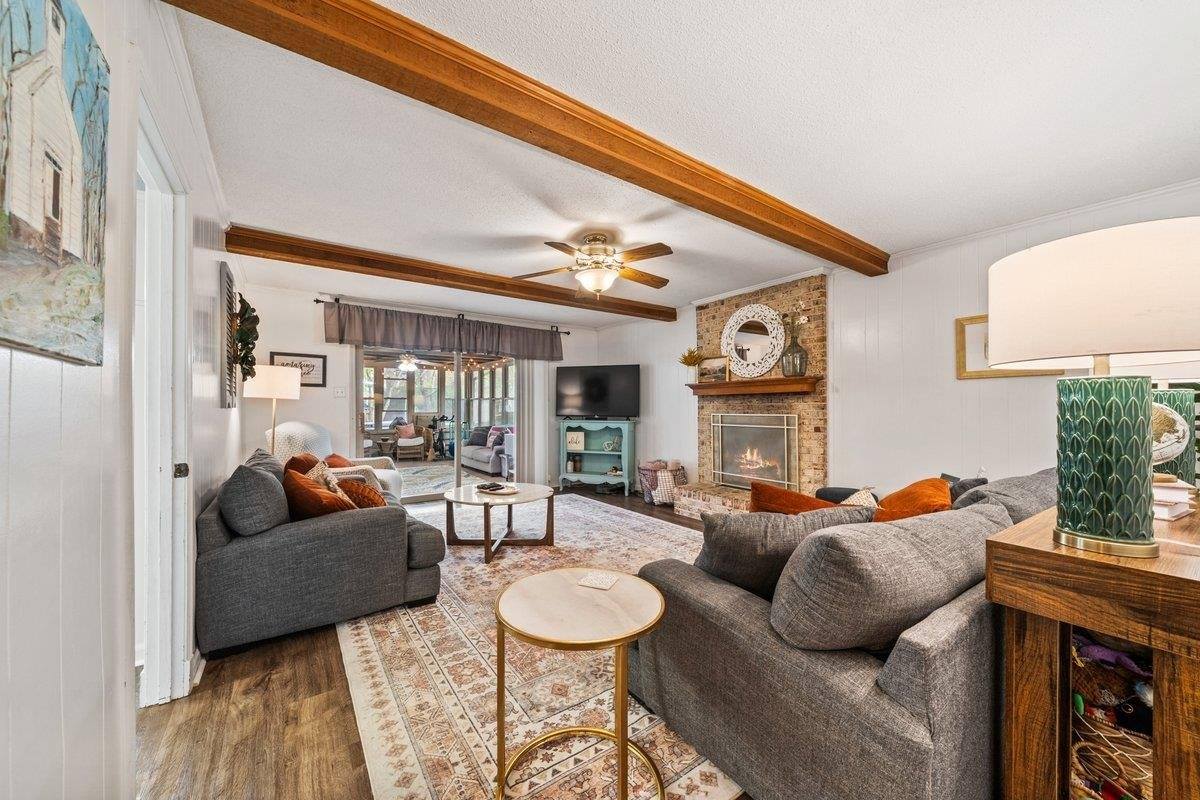 2135 Brierbrook Rd, Germantown, TN 38138