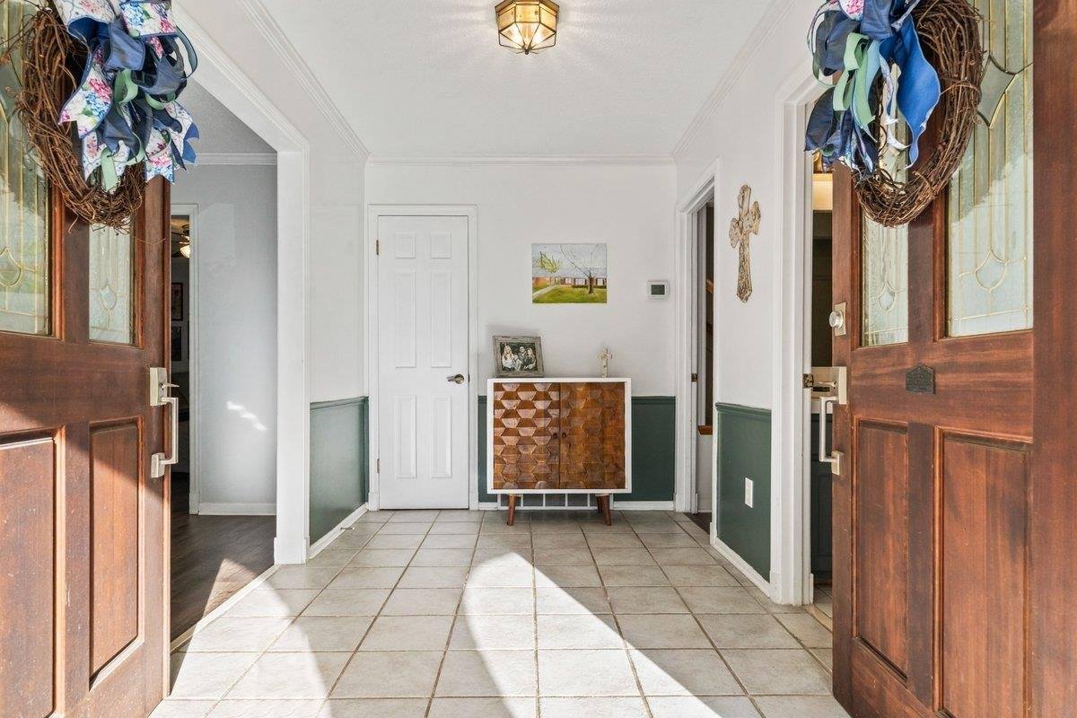 2135 Brierbrook Rd, Germantown, TN 38138