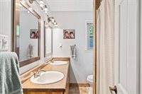 2135 Brierbrook Rd, Germantown, TN 38138
