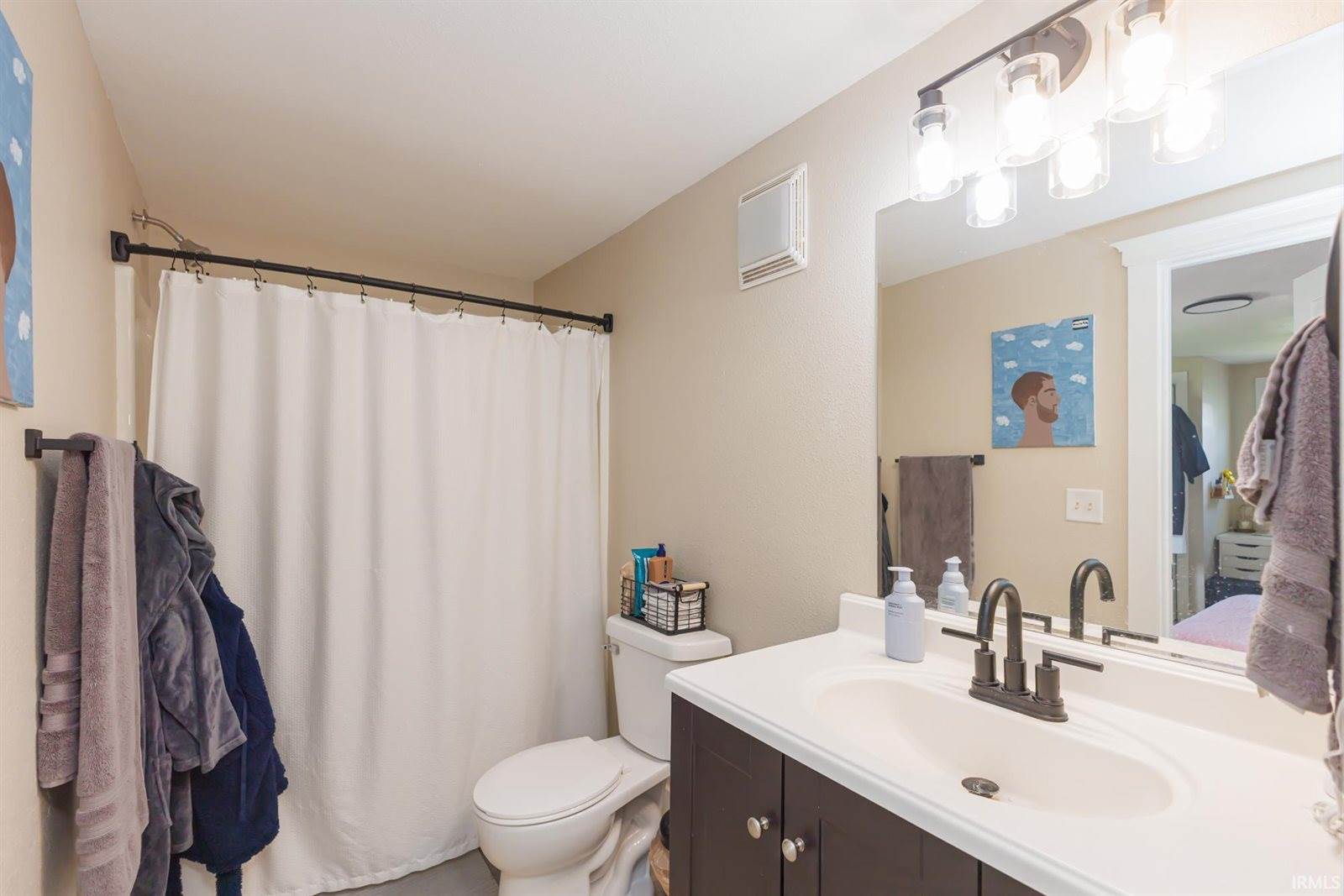 406 N Alameda Drive, Muncie, IN 47303