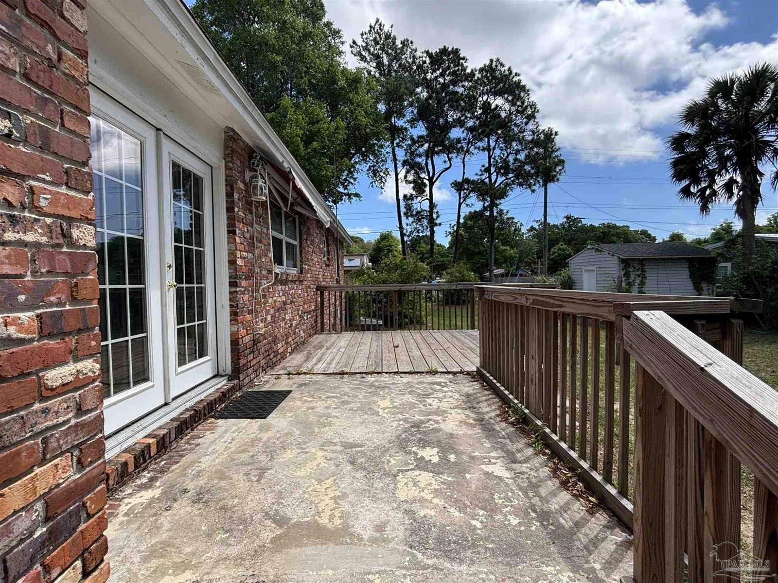 78 Hunter Ave, Pensacola, FL 32505