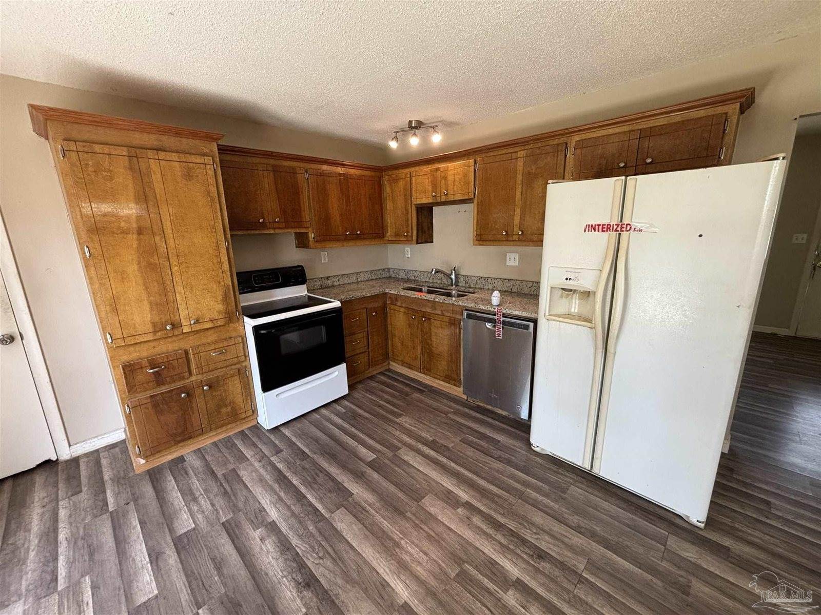 78 Hunter Ave, Pensacola, FL 32505