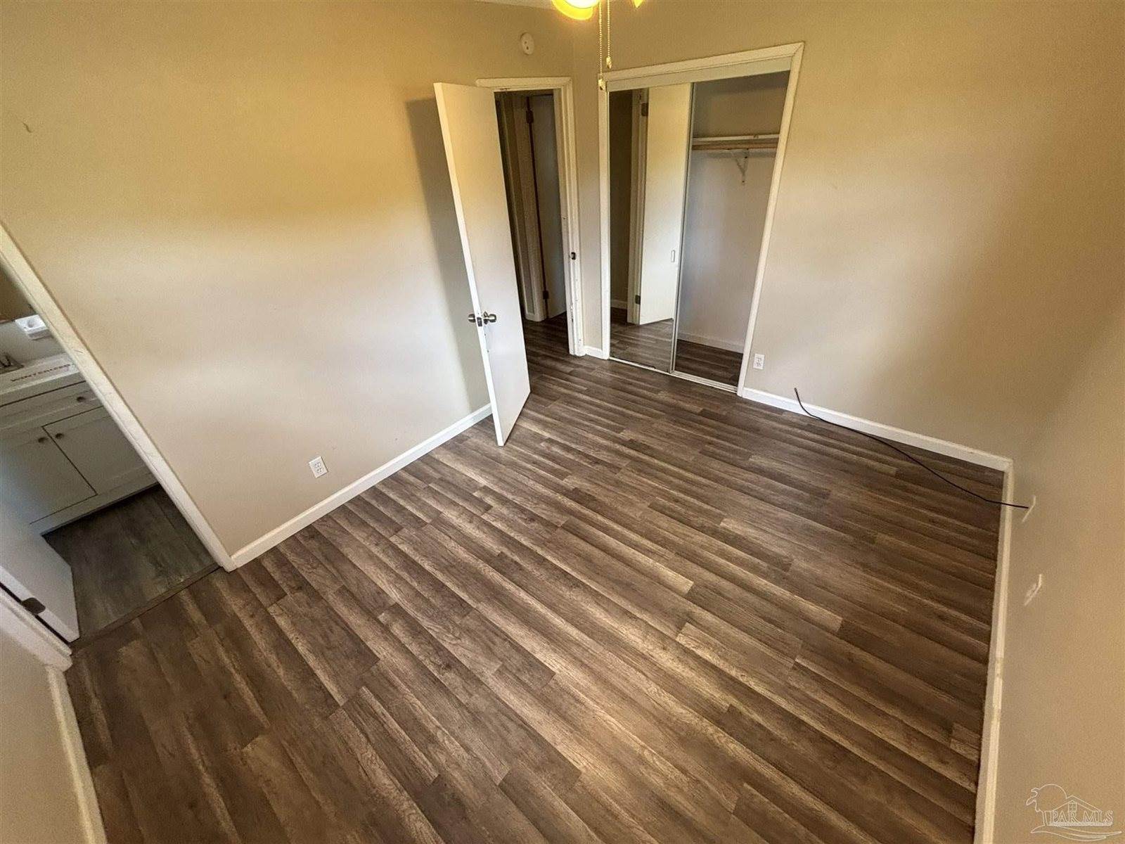 78 Hunter Ave, Pensacola, FL 32505