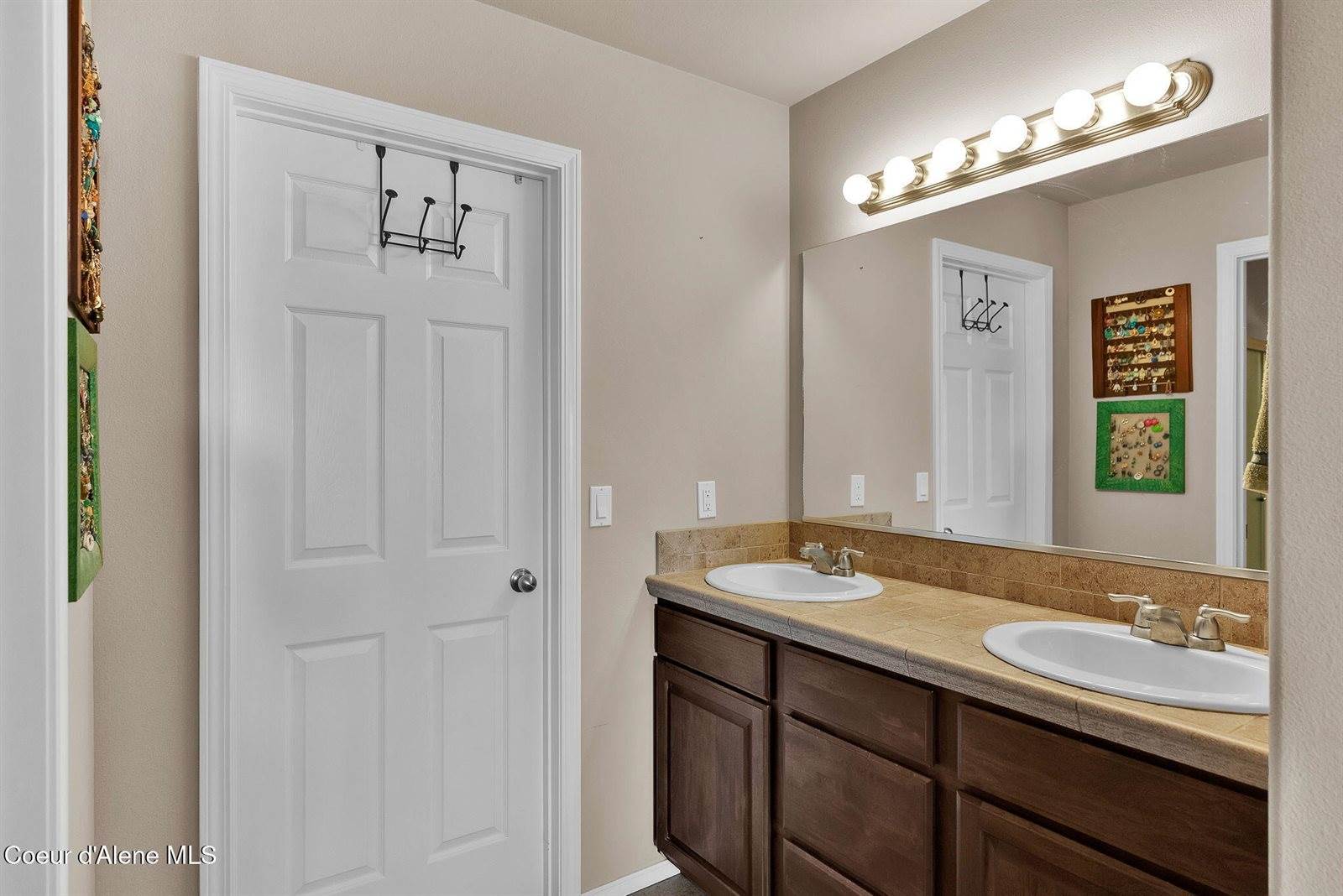 2840 West Mulberry Ct, Hayden, ID 83835